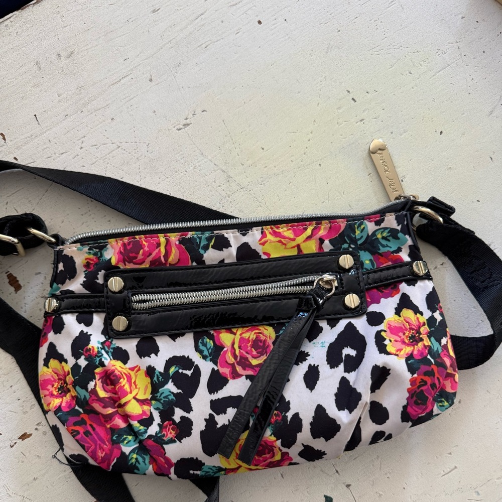 BETSY JOHNSON Black and White Crossbody Bag with Floral Design